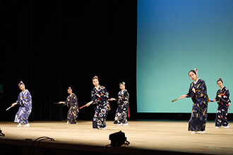 四天王寺高等学校中学校　日本舞踊部