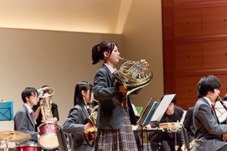 大阪夕陽丘学園高等学校「オーメンズ・オブ・ラブ」「学園天国」