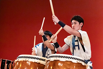 金光藤蔭高等学校「炎馬」「Hang in There!」